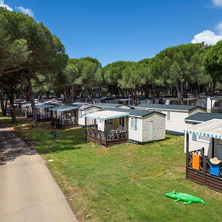Albatross Mobile Homes On Camping Bi Village Fazana Exterior photo